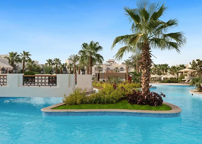 Swissotel Sheikh Collection 5*